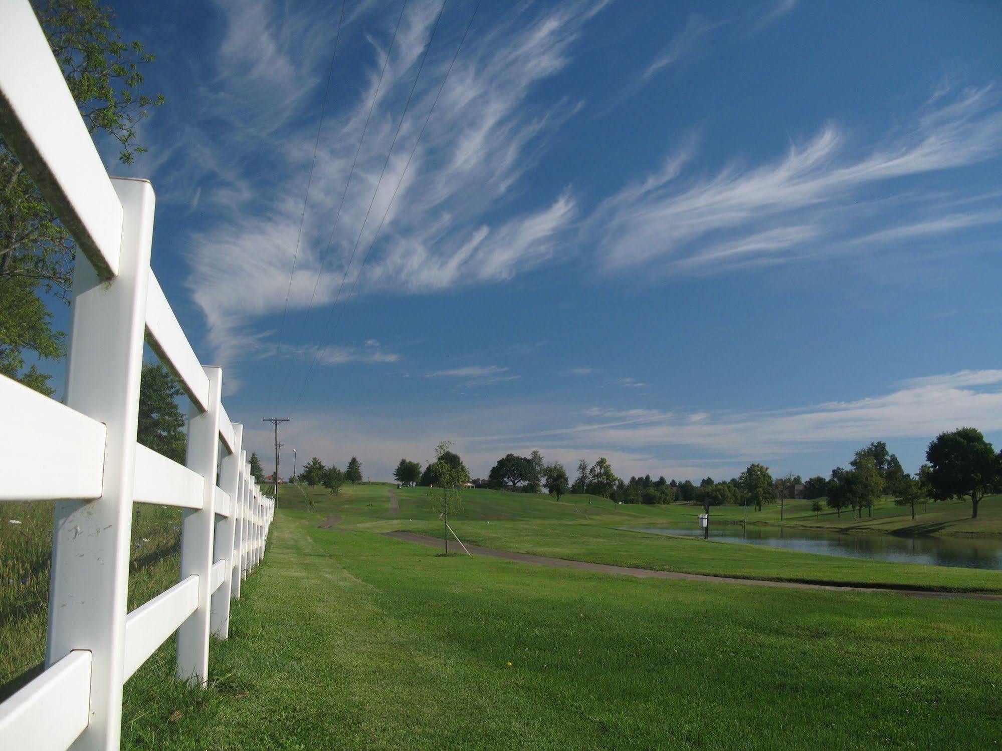 Bright Leaf Golf Resort Harrodsburg Exterior photo